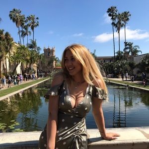 Meet your Posher, Katarina